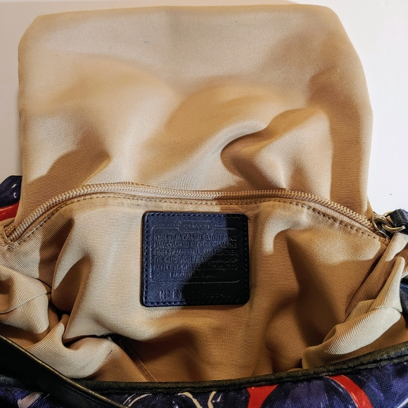 Coach shoulder crossbody strap purse. C signature 19946 - Picture 14 of 17